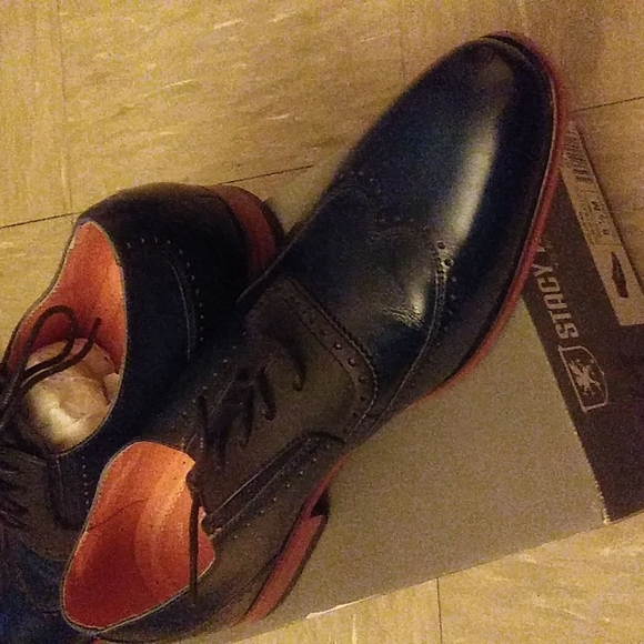 Shoes - Picture 2 of 4